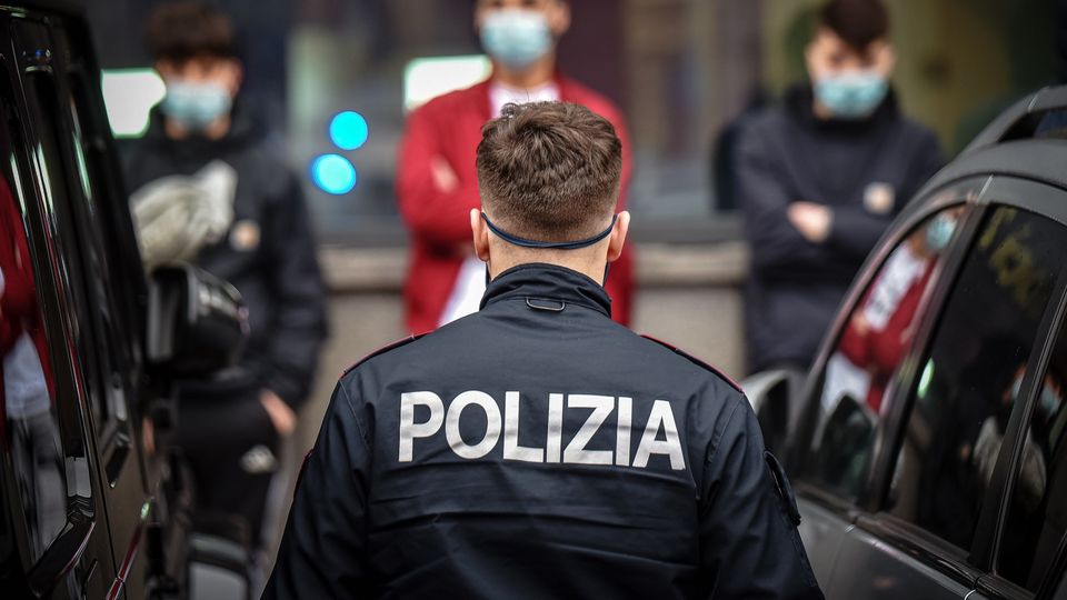 Quei trapper ribelli simboli di stupidità Quei trapper ribelli simboli di stupidità
