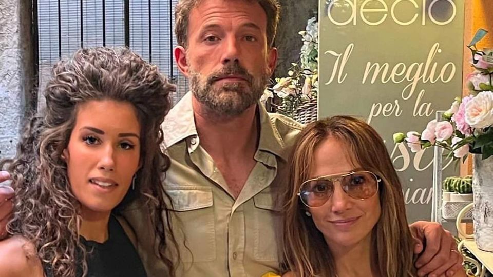 J. Lo e Ben Affleck, le vacanze lariane in sella allo scooter J. Lo e Ben Affleck, le vacanze lariane in sella allo scooter