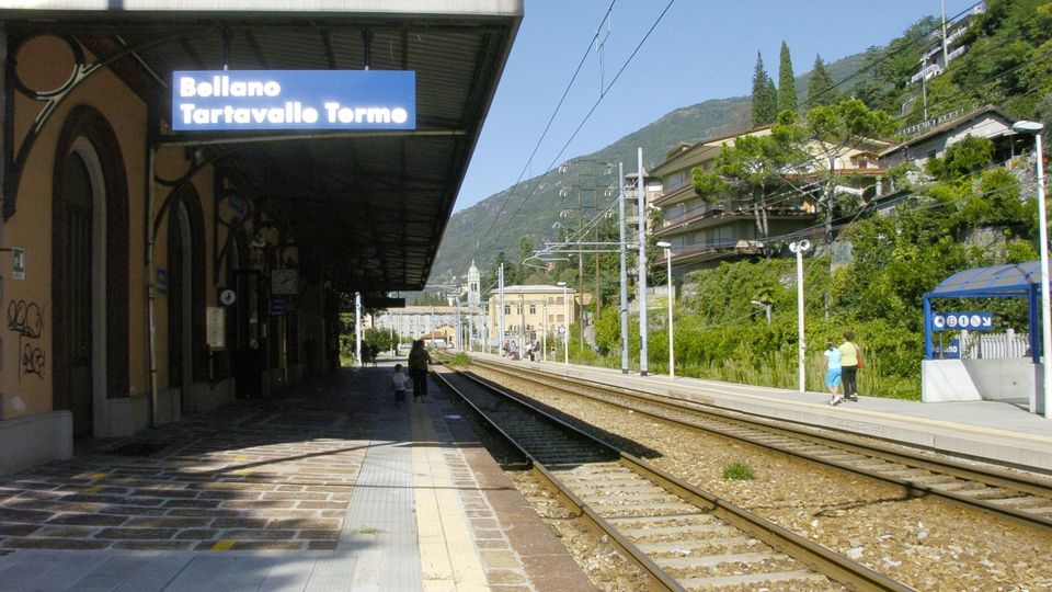 Bellano, l’altoparlante fa un errore Turisti sul treno sbagliato Bellano, l’altoparlante fa un errore Turisti sul treno sbagliato
