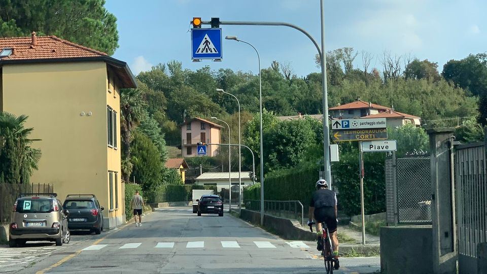 Incidente con il monopattino, donna soccorsa in via Fiume Incidente con il monopattino, donna soccorsa in via Fiume