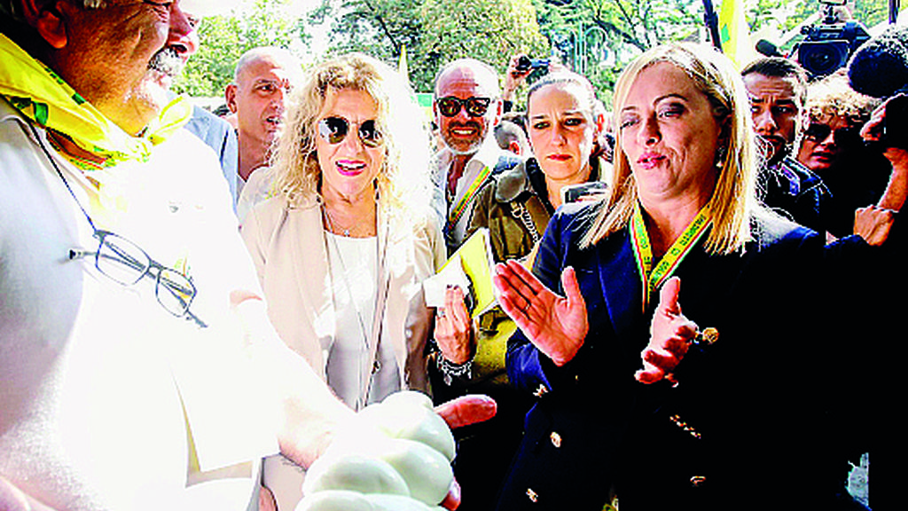 Destra e sinistra? No, alto e basso Destra e sinistra? No, alto e basso