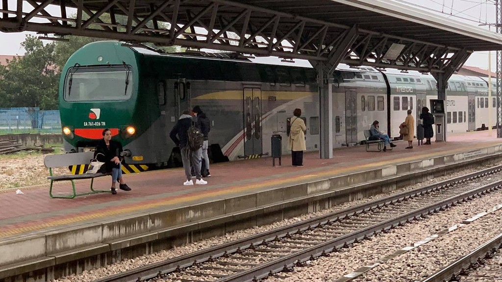 «A Erba servono più corse di treni e bus»: le richieste dei pendolari ai politici «A Erba servono più corse di treni e bus»: le richieste dei pendolari ai politici